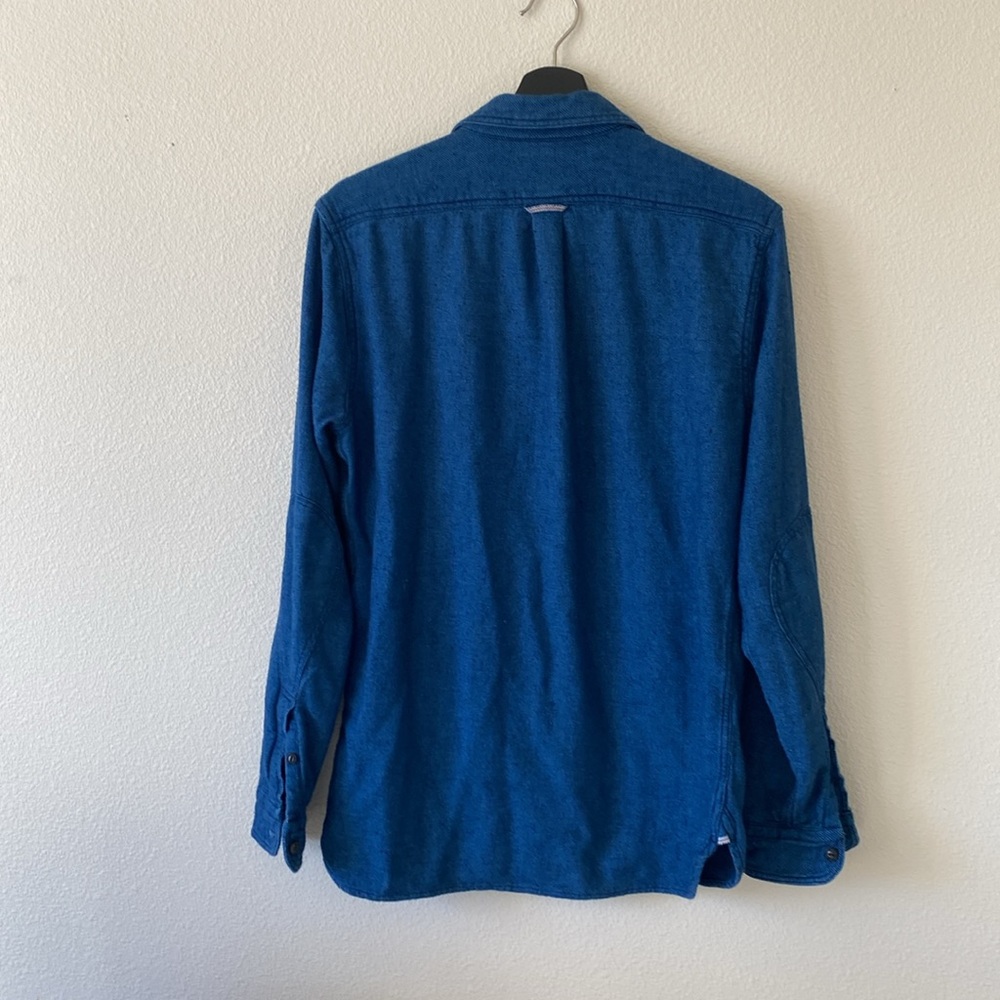 Levi’s button down
